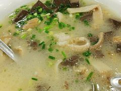 羊肉羊杂-野狗羊肉汤