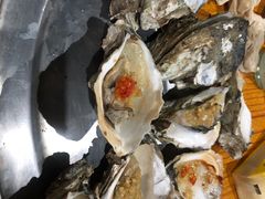 -蚝哥花姐湛江烤生蚝(美丽湾市场店)