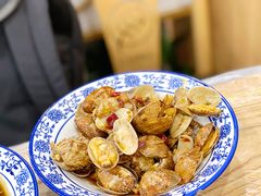 -江城燕子大排档(江汉路步行街店)