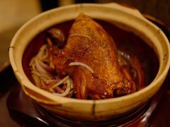 砂锅神仙鸡-湖滨28中餐厅·西湖宴·杭州君悦酒店