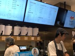 -奈雪的茶(湖滨银泰in77C区PRO店)