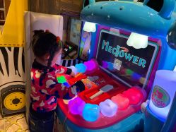 -卡通尼·Safari非洲探索乐园·生日会(金桥国际商业广场店)