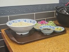 老北京炸酱面-门框胡同百年卤煮(新街口店)