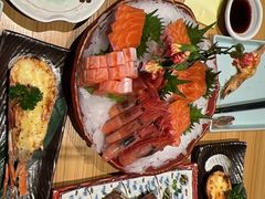 -花和海鲜自助(梅江店)