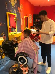-Mini Me儿童美发王国(友好时尚购物城店)