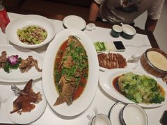 -梅利汴京烤鸭•开封豫菜地标店(东大街店)