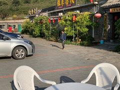 -梨木台悦来客农家院
