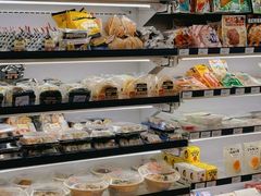 -全家便利店(宜山路站店)