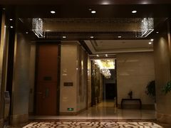 -宜昌均瑶国际酒店(宜昌CBD购物中心夷陵广场店)