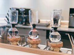 -星巴克臻选(上海淮海百盛购物中心店)