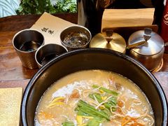 -银米·云南传统过桥米线(双廊黑金冠店)