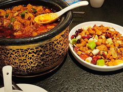 -万重锦·人文川菜馆(骡马市店)