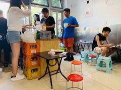大堂-郭记小街麻辣烫(南小街总店)