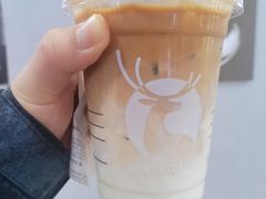 茉莉花香拿铁-luckincoffee瑞幸咖啡(香港名店街店)