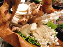 -捞王锅物料理(上海世茂广场店)