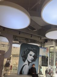 -PE SALON 