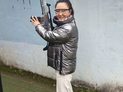 -东湖小天池真人CS彩弹野战基地