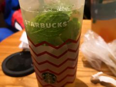 -星巴克(北京南站第三店)