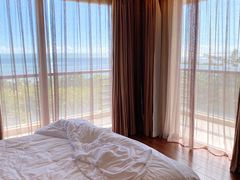 -三亚湾海居铂尔曼度假酒店