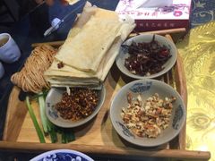 -芳林嫂 湖边边巧媳妇渔家菜馆