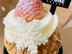 草莓泡芙-PAPER STONE BAKERY(天汇广场店)