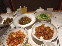 -饭橘汉江码头·乡野土菜馆(静安路店)