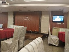 -爱舍海岸酒店(香港中路五四广场店)