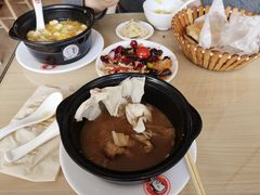 -闫家驴肉老店(华电一校店)