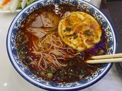 -伊穆祥牛肉面总店·清真
