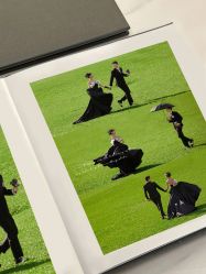 -现代经典婚纱摄影