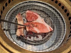 -山川小町·极番烧肉(新地假日广场店)