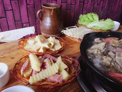 -阿婆情腊排骨火锅(金虹路店)