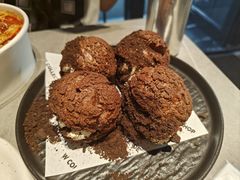 -W COLLECTIVE  DESSERT SHOP