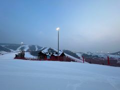 -富龙滑雪场