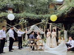 -艾米丽婚纱礼服