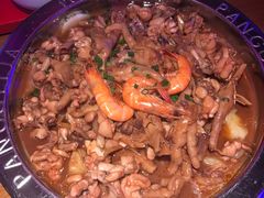 牛蛙煲-胖哥俩肉蟹煲(万国店)