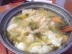 -周鱼小馆石锅酸菜鱼(活力汇店)