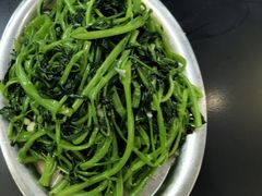 -蚝美人·生蚝海鲜烧烤(茶花园店)