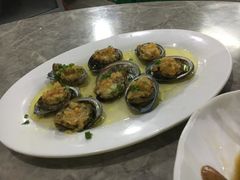 -四川小胡子海鲜(丁村万人海鲜广场店)