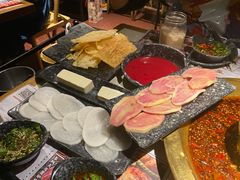 老哥炸豆皮-哥老官重庆美蛙鱼头(西湖银泰十一哥店)