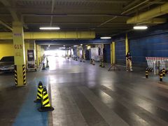-欧尚超市苏州店停车场(金鸡湖路店)