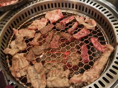 -炙忧烤肉屋(中国铁建广场店)