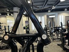 -TMG潮流健身(奥体莲荷里店)