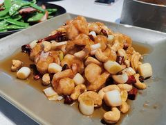 -本来精品川菜(嘉里中心店)