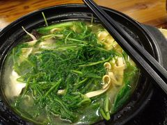 -丽虹云南过桥米线(兴工街店)