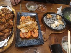 -老东镇啤酒屋海鲜加工·蒸汽海鲜·海鲜烧烤(台东店)