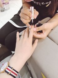 -美斯洛美甲美睫连锁店