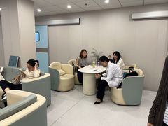 -上海大学附属上海和平眼科医院