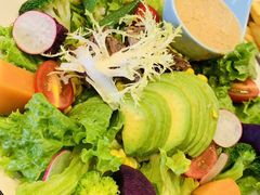 -丽莎沙拉轻食餐厅(国贸店)