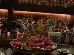 -何记花甲(卓悦汇旗舰店)